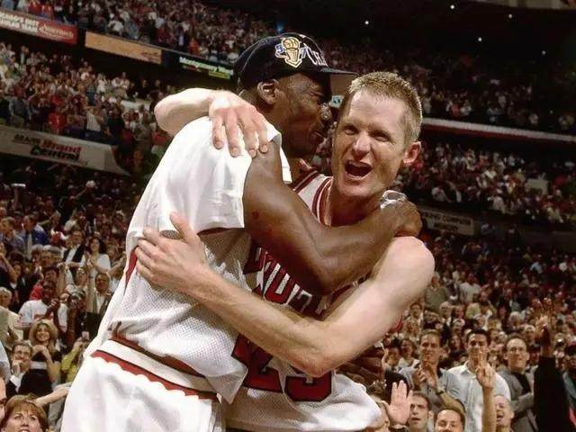 开云-盘点NBA历史上五大内斗 乔丹、科比、奥尼尔上榜