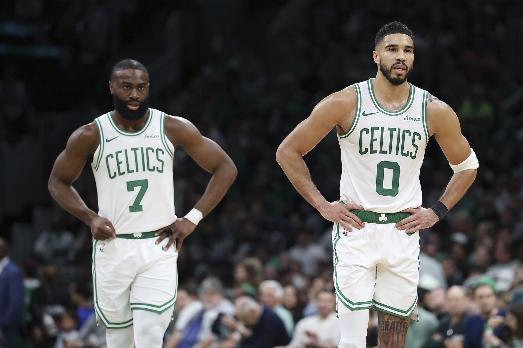 开云体育下载-NBA彩经：绿军小胜独行侠 火箭难胜开拓者 马刺破船 湖人胜步行者