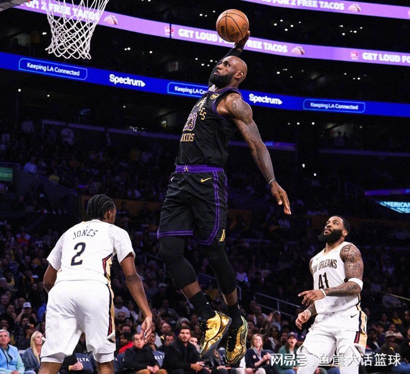 开云体育下载-险胜！老詹21+7里夫斯15中4，锡安24+4犯错，东契奇27+7不满吹罚