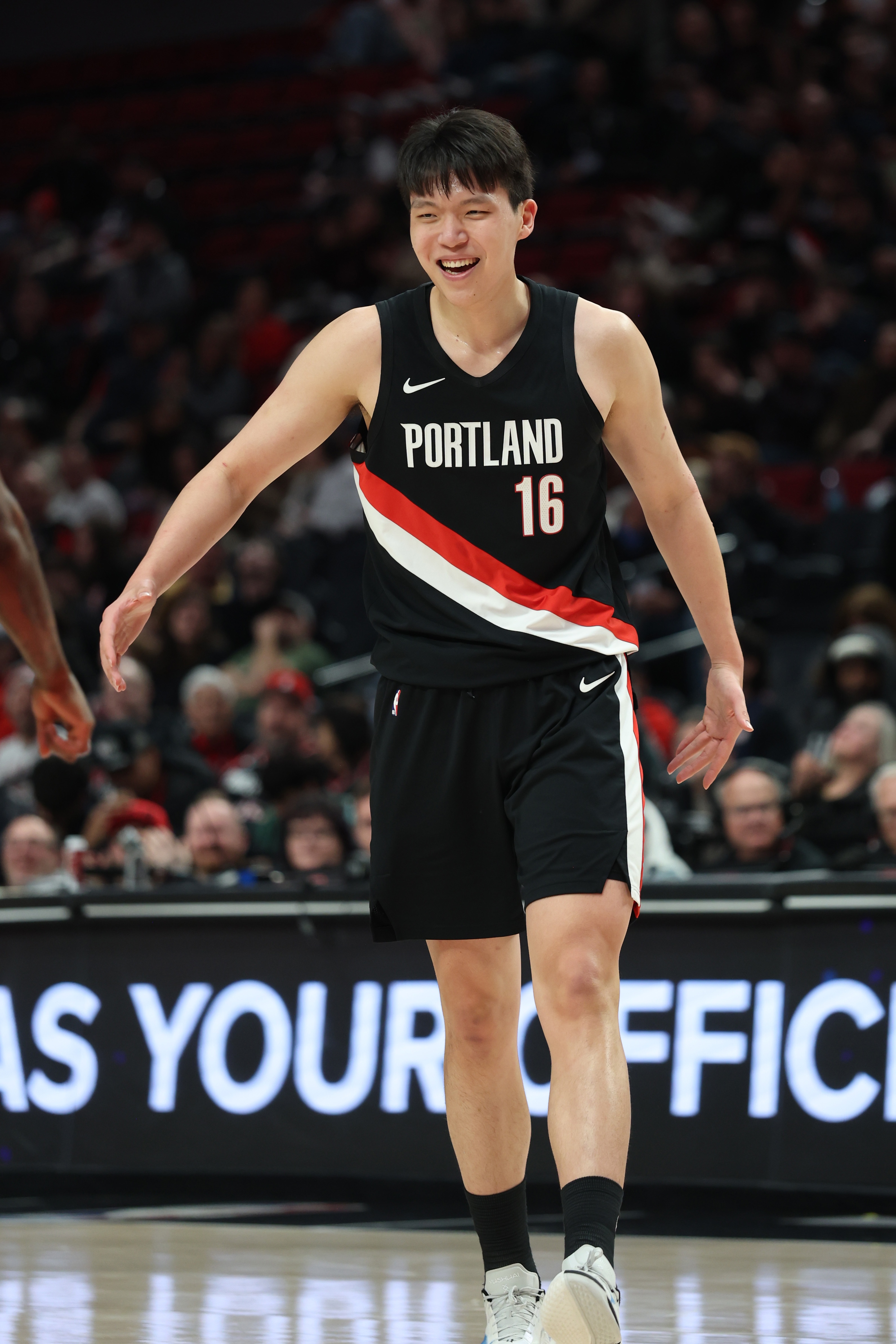 开云体育下载-拓媒：希望杨瀚森在常规赛最后一场对国王时能打40分钟